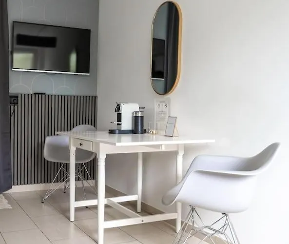 Cozy In Prime Location With Balcony - Comfort In 2 In Neumarkt - City Loft 11 - Apartmán