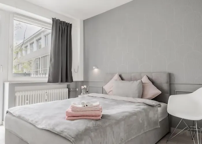 Cozy In Prime Location With Balcony - Comfort In 2 In Neumarkt - City Loft 11 - Kolín nad Rýnem