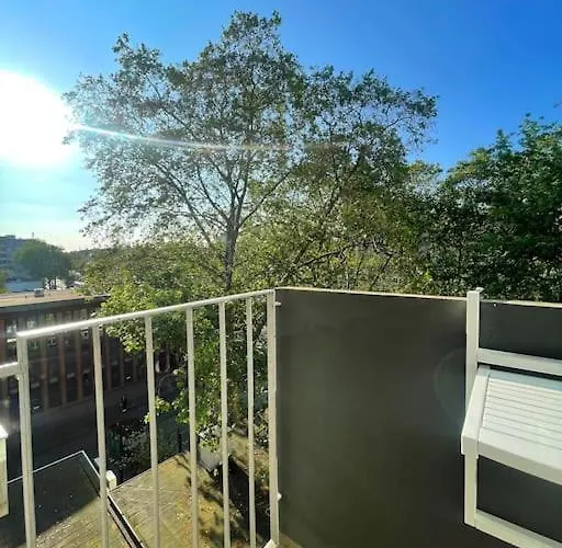 Cozy In Prime Location With Balcony - Comfort In 2 In Neumarkt - City Loft 11 - Köln